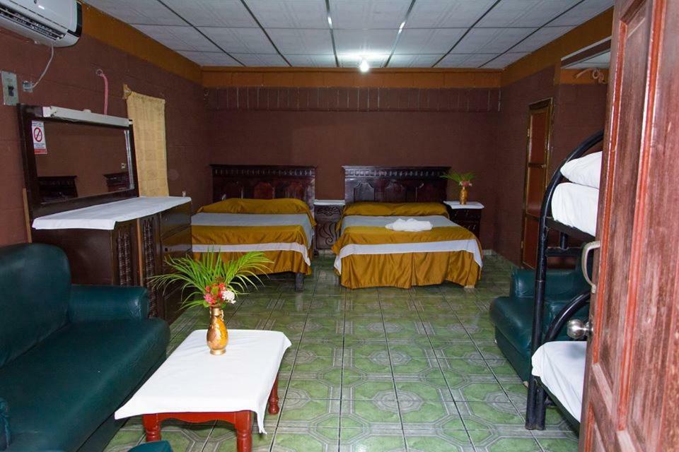 Hotel Leones Marinos San Miguel Exteriör bild