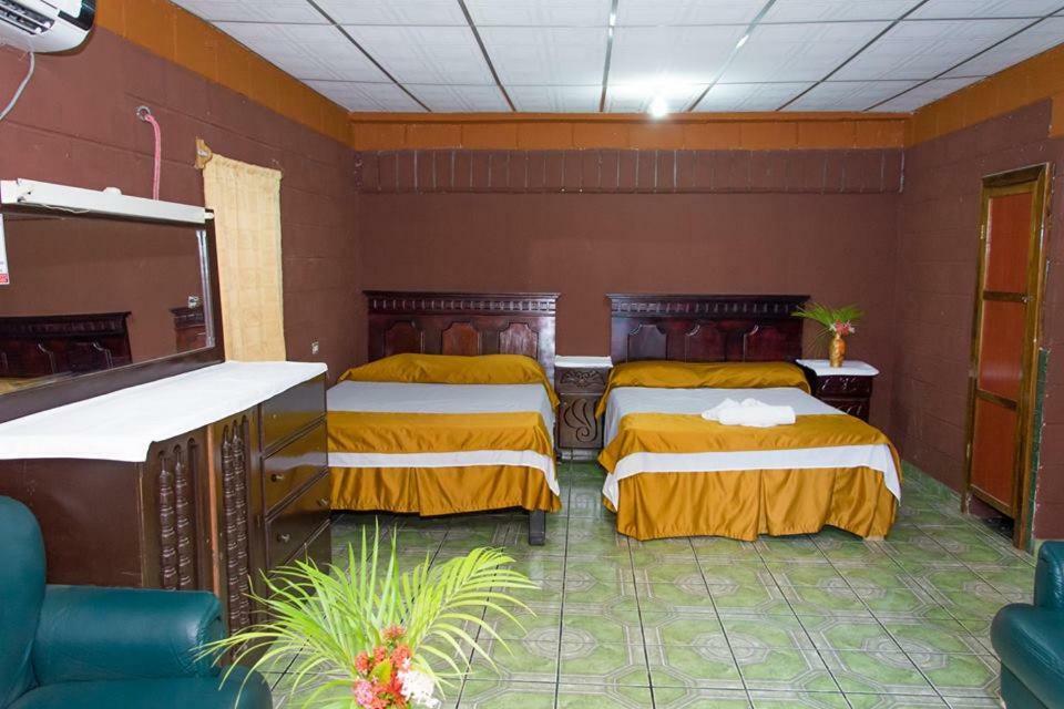 Hotel Leones Marinos San Miguel Exteriör bild